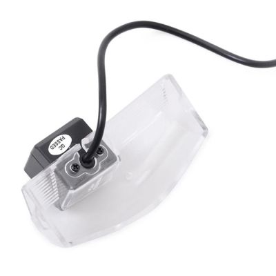Camera video auto dedicata pentru mersul cu spatele compatibila cu Mazda 3 2011 deschidere 120 de grade instalare la becul de l
