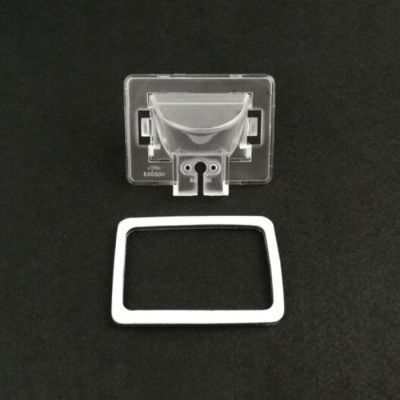 Camera video auto dedicata pentru mersul cu spatele compatibila cu Mazda 5 deschidere 120 de grade instalare la becul de la num