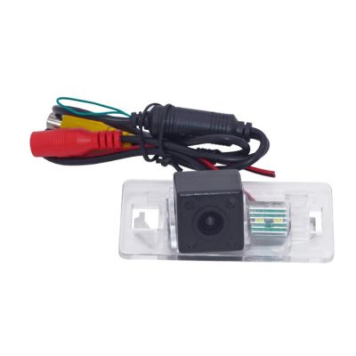 Camera video auto dedicata pentru mersul cu spatele compatibila cu Audi A4L/TT/A5/Q5 deschidere 120 de grade instalare la becul